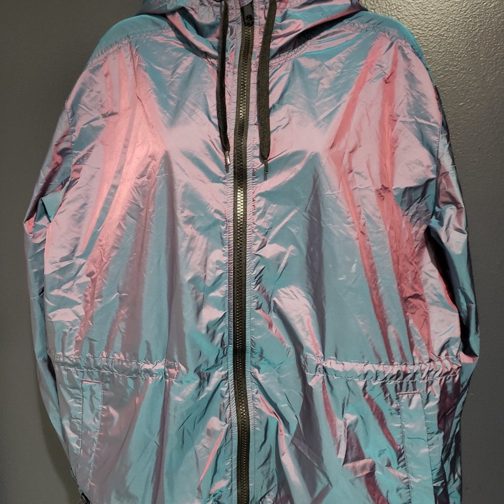 MTA Sport Women's L Iridescent Windbreaker